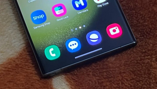 Cách ẩn thanh điều hướng trên One UI 6.1 khi Samsung gỡ bỏ cài đặt?