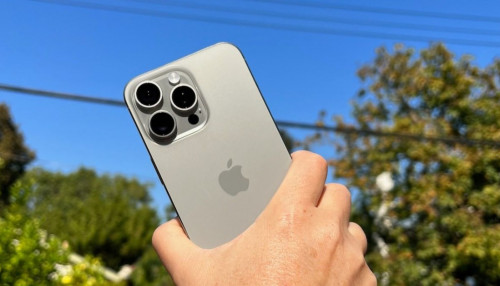 Nên chọn mua iPhone nào để xử lý công việc tốt hơn?