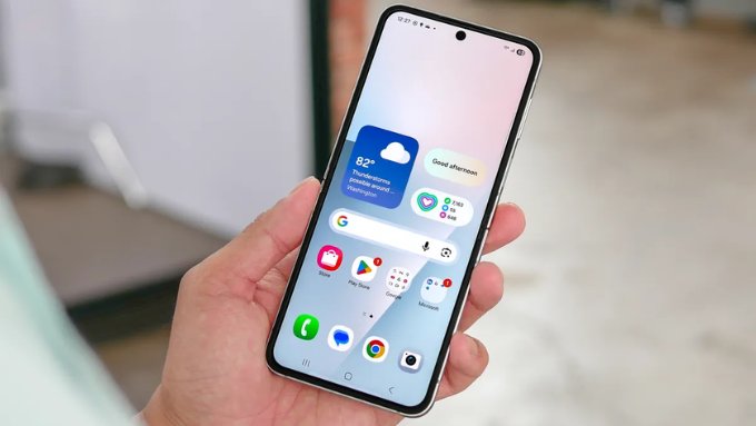 Màn hình chính của Galaxy Z Flip 7