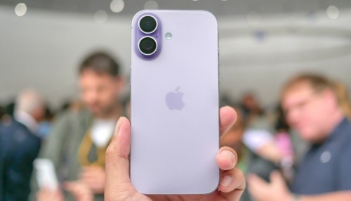 Đang xài iPhone 14, 15, 16 có nên lên đời iPhone 17 hay giữ lại?