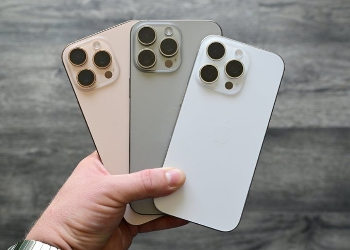 Nên mua iPhone 16 Pro, iPhone 16 Pro Max màu nào?