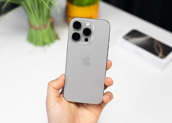 iPhone 16 Pro Titan Tự Nhiên (Natural Titanium)