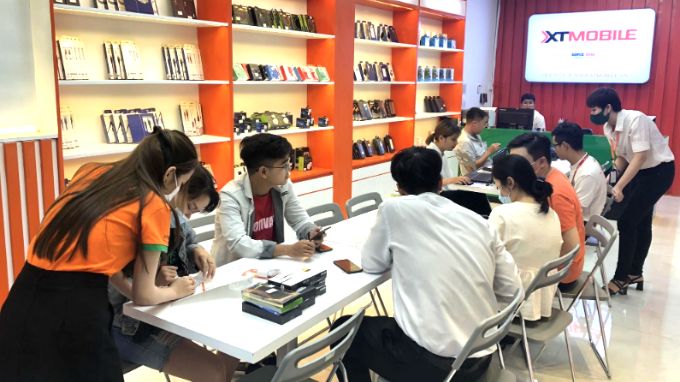 Địa chỉ thay mặt kính sau iPhone 12 Pro Max chính hãng