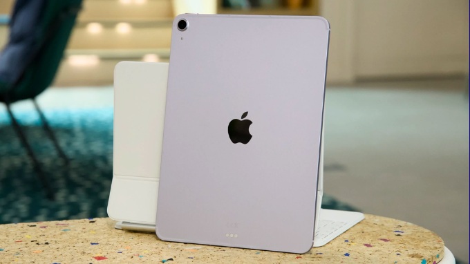 iPad Air M3 11 inch ra mắt vào tháng 3/2025 lại là một lựa chọn thiên về tính linh hoạt