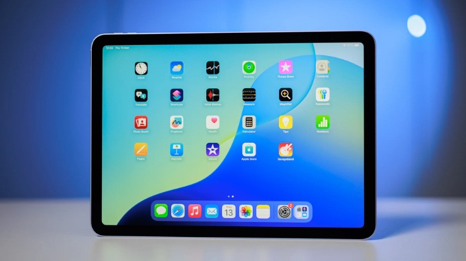 Ở phía còn lại, iPad Air M3 11 inch sử dụng viên pin dung lượng 28.93Wh