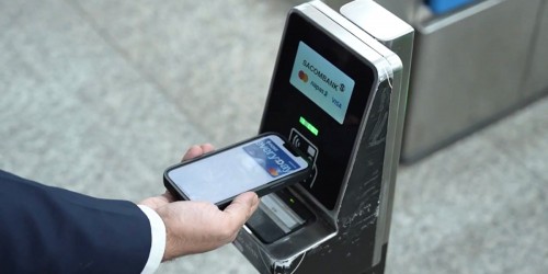 Cách dùng Apple Pay Express để thanh toán phương tiện công cộng bằng iPhone