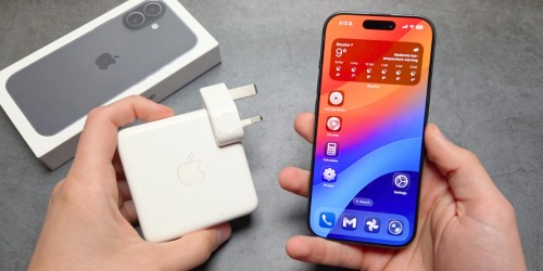 Dùng sạc laptop sạc điện thoại có được không?