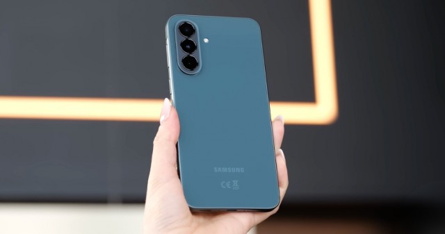 Đánh giá Samsung Galaxy A37 5G: Sự cân bằng hoàn hảo trong tầm giá