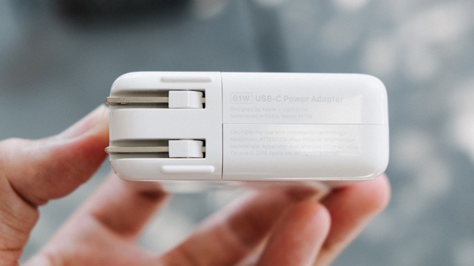 Xác định nguồn gốc và đời máy laptop đi kèm