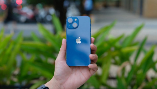Phân khúc 8 triệu, có nên mua iPhone 13 Mini trong năm 2025?