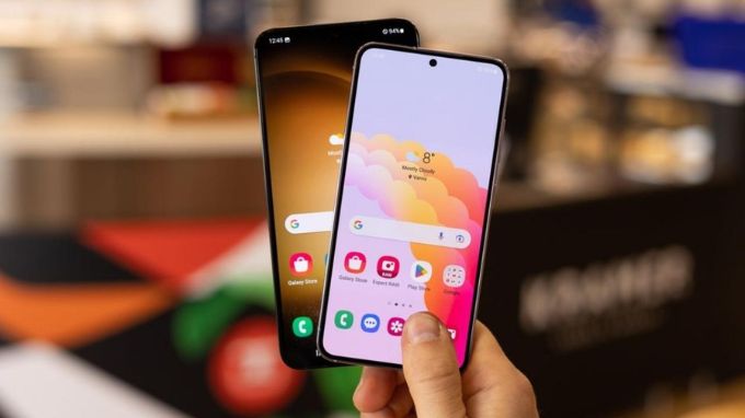 Các yếu tố ảnh hưởng giá sửa chữa màn hình Samsung