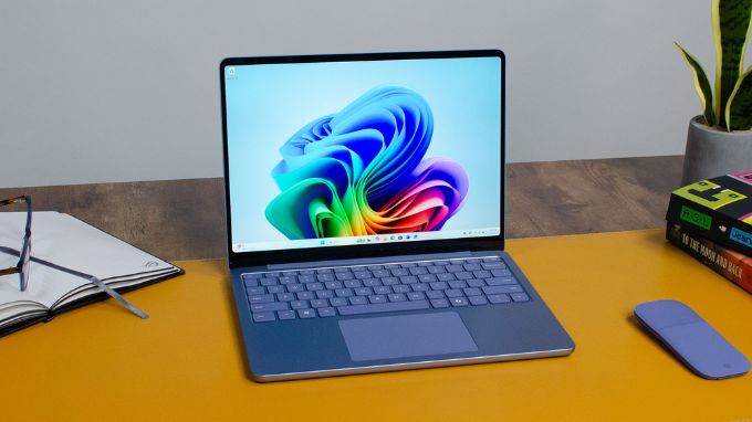 Xem kỹ review trước khi mua laptop