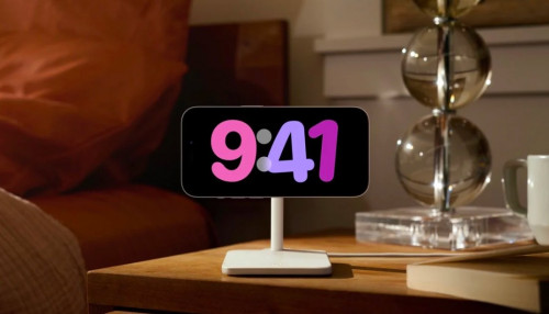 Cách bật tính năng StandBy, biến iPhone thành một chiếc đồng hồ!