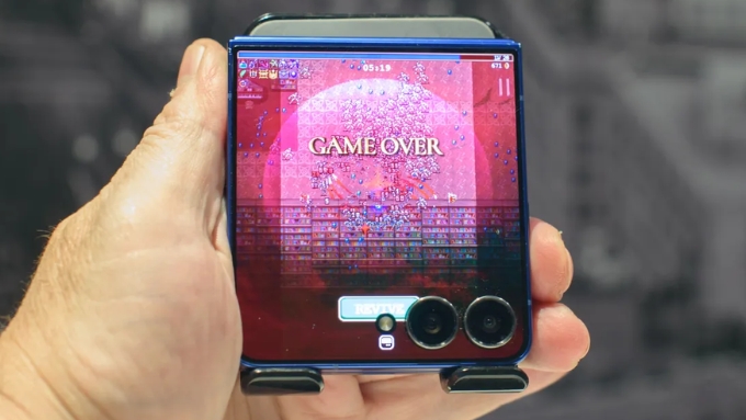 So sánh Galaxy Z Fold 8 và Galaxy Z Flip 8 về chip