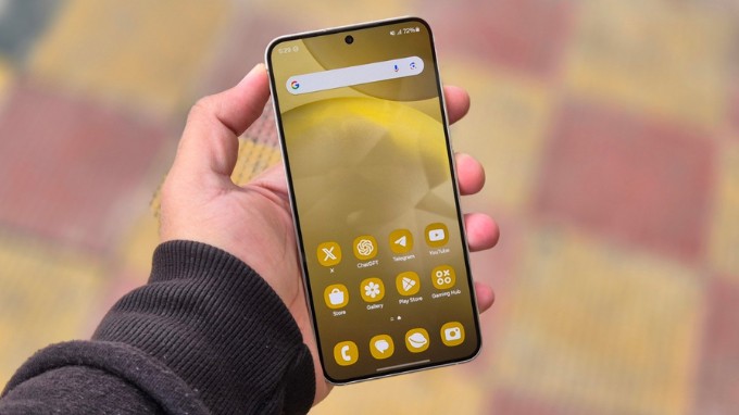 Màn hình hiển thị Samsung Galaxy S25