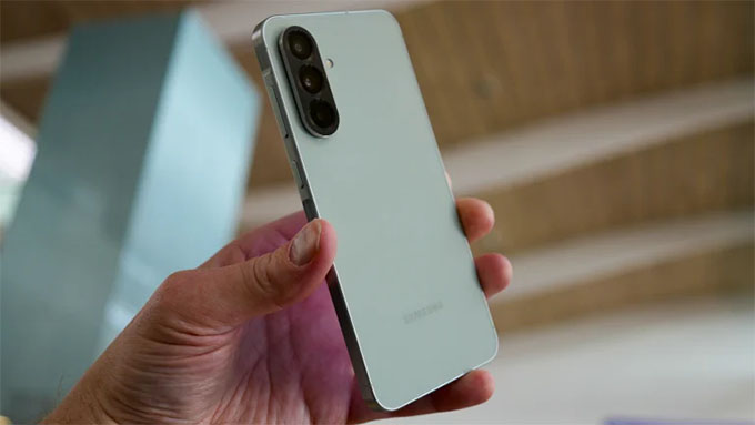 Độ bền tốt hơn hầu hết các điện thoại tầm trung