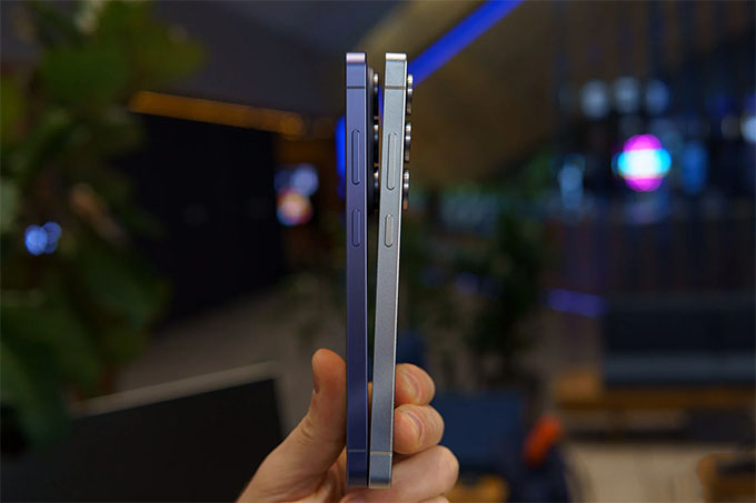 Khác biệt khi cầm nắm: Mỏng và nhẹ hơn