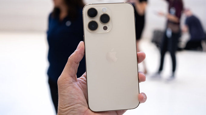 Thiết kế iPhone 14 Pro 256GB cũ bền bỉ, không trầy xước