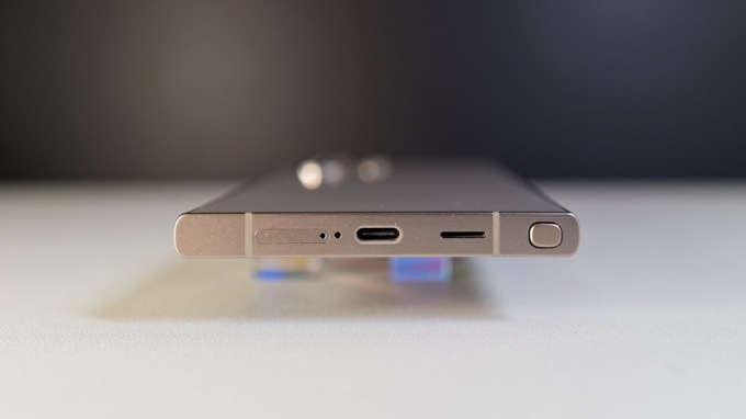 Thời lượng pin ấn tượng