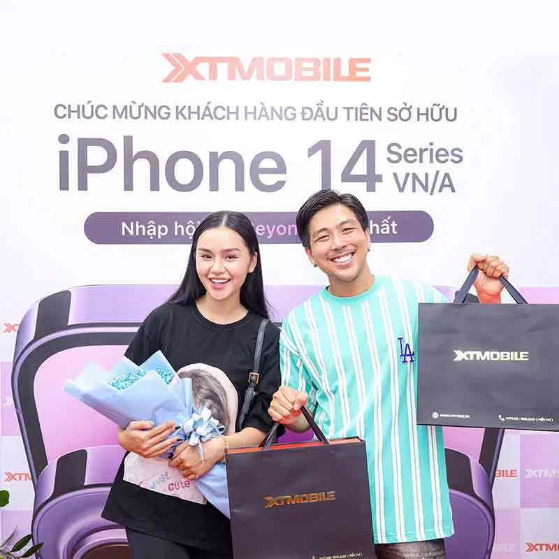 Diễn viên Quang Sơn và bạn gái Thu Trang